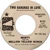 écouter en ligne Marty And The Mellow Yellow Bunch - Two Bananas In Love